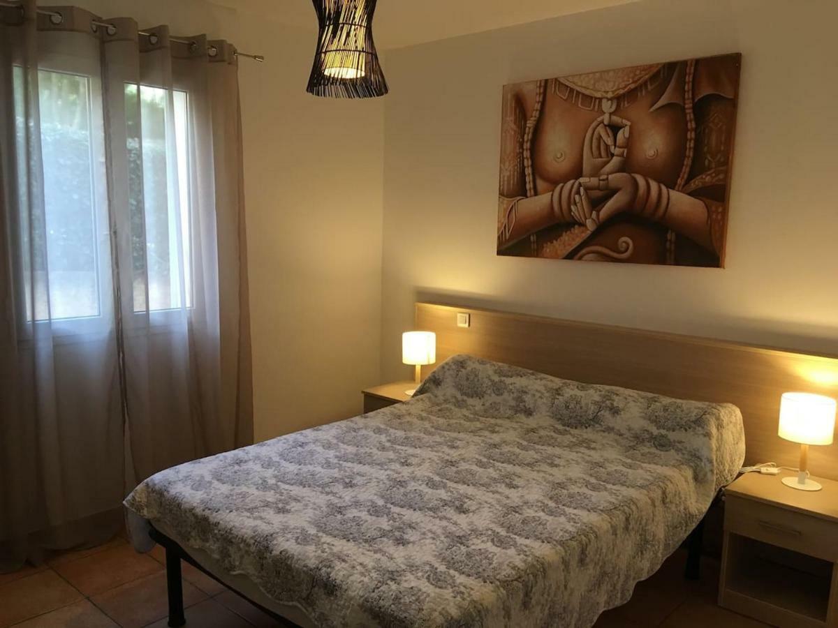 T2 Pour 4 Pers, Charmante Residence Avec Piscine Олетта Екстер'єр фото